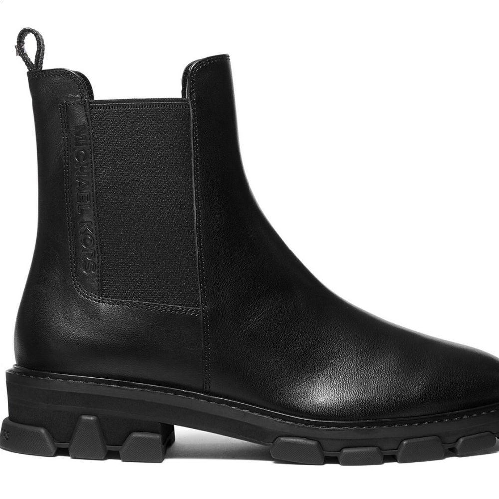 ❌Sold❌Micheal Kors Ridley Lug sole  Ankle booties.